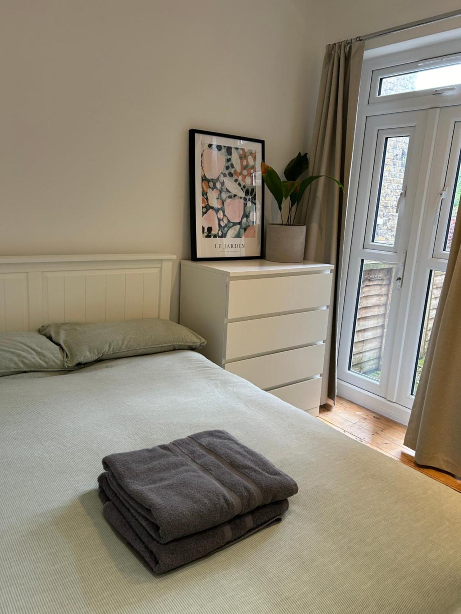 Spacious Battersea Rooms And Apartments London Bilik gambar