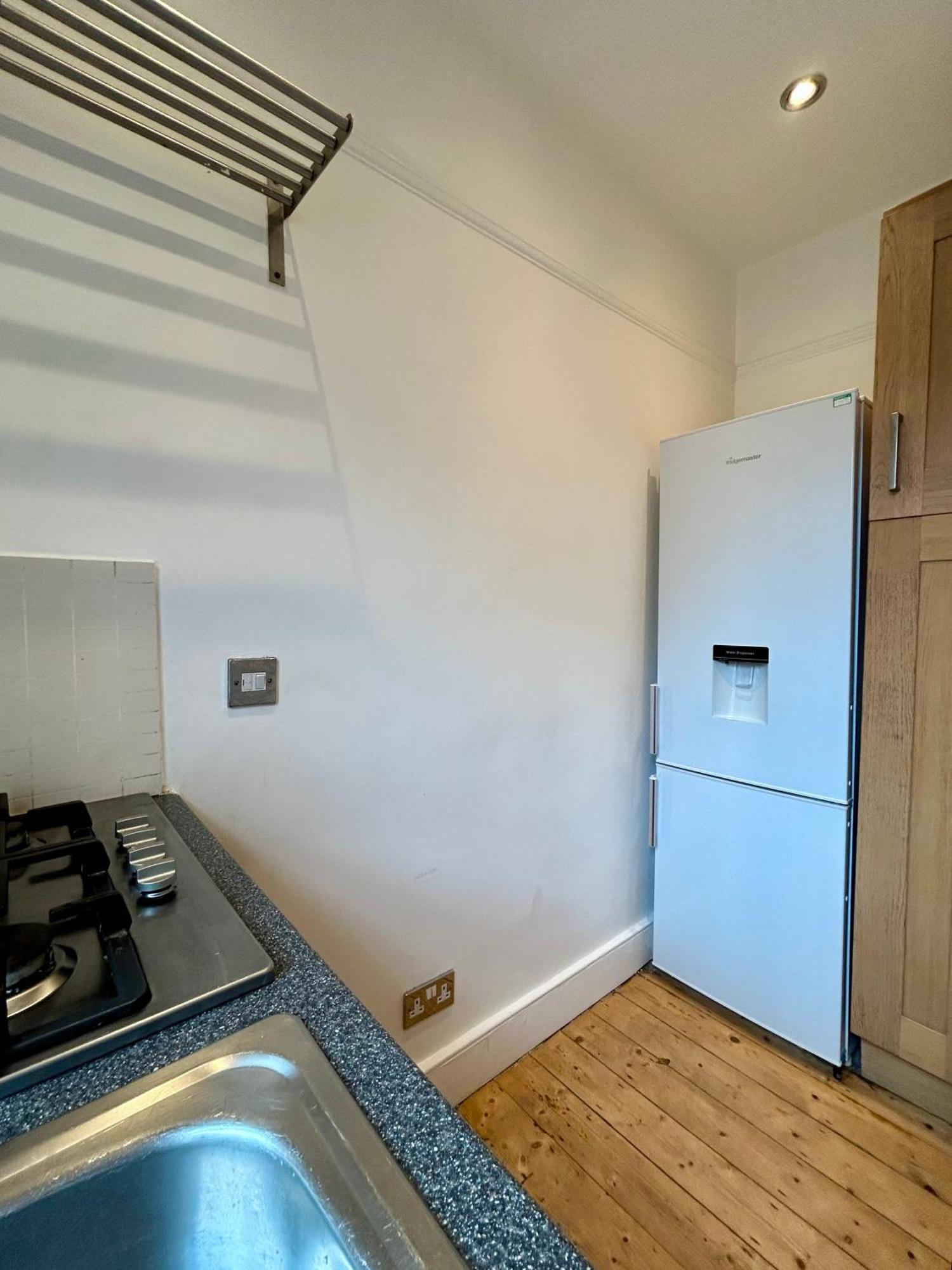 Spacious Battersea Rooms And Apartments London Bilik gambar