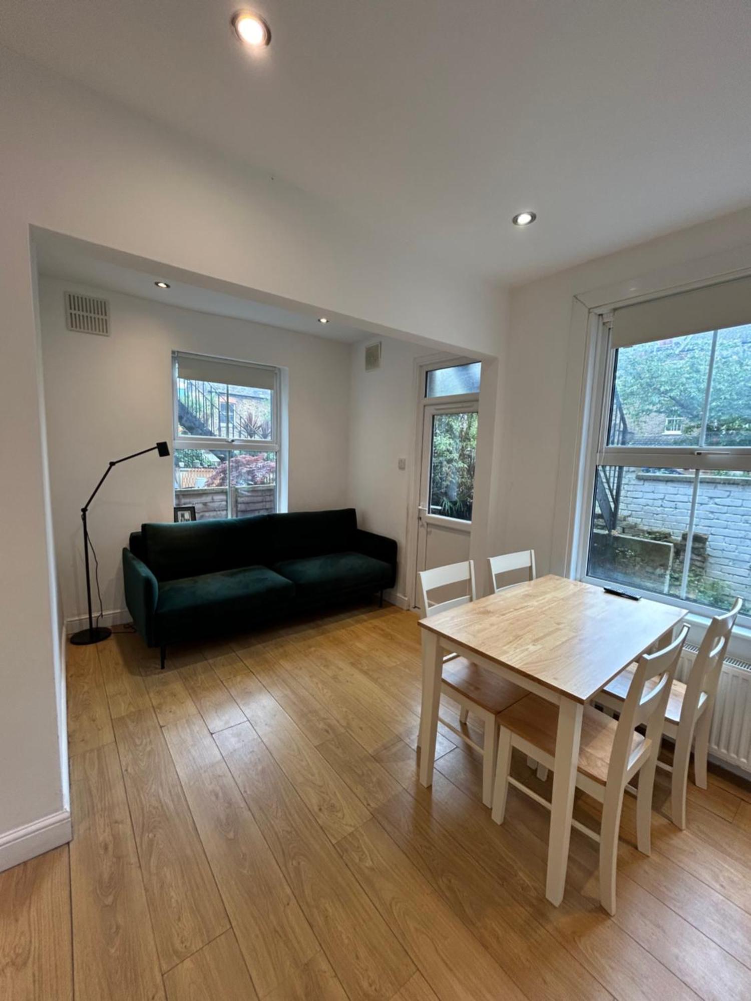 Spacious Battersea Rooms And Apartments London Bilik gambar